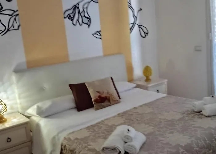 Bed & Breakfast Fragranza Di Sicilia Giardini Naxos